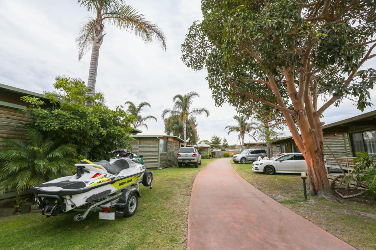 Lazy Acre Log Cabins Lakes Entrance Exteriér fotografie
