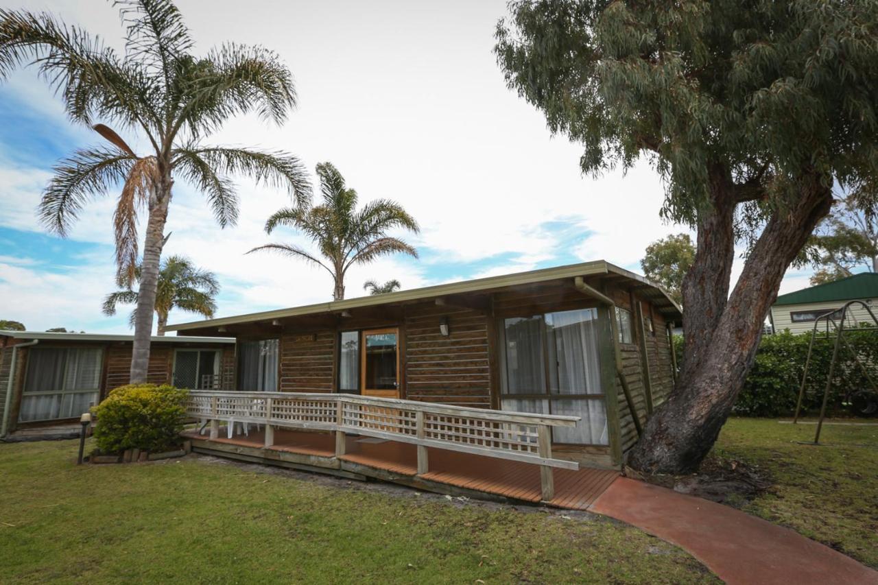 Lazy Acre Log Cabins Lakes Entrance Exteriér fotografie