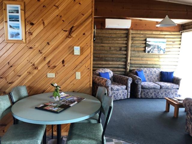 Lazy Acre Log Cabins Lakes Entrance Exteriér fotografie