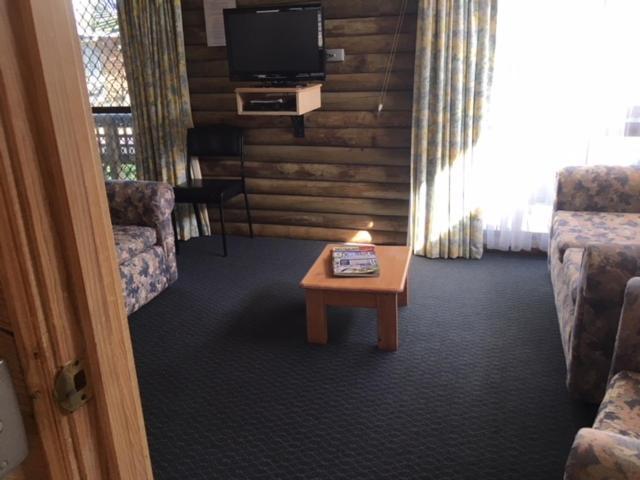 Lazy Acre Log Cabins Lakes Entrance Exteriér fotografie